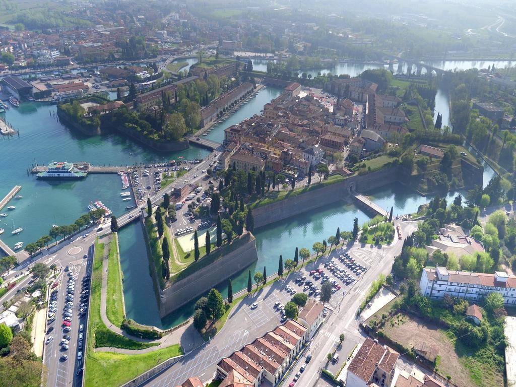 Lake Garda Lovers เปสเคียรา เดล การ์ดา ภายนอก รูปภาพ